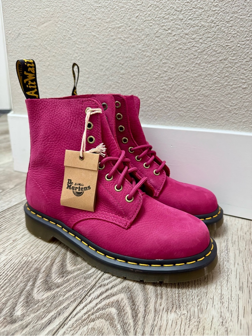 NWT Dr. Martens 1460 Pascal Boots
Womens Size 8 Burgundy Suede Leather